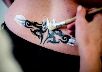 Průběh operace - Paní Jana - odstranění tetování 